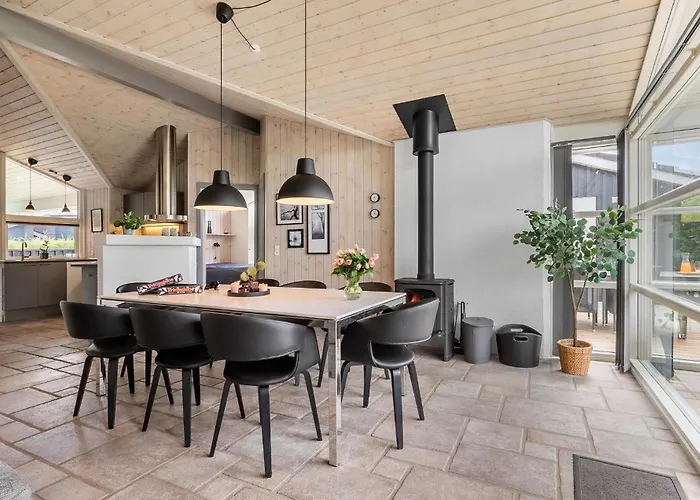 Vakantiehuis Amazing In With Sauna Hemmet
